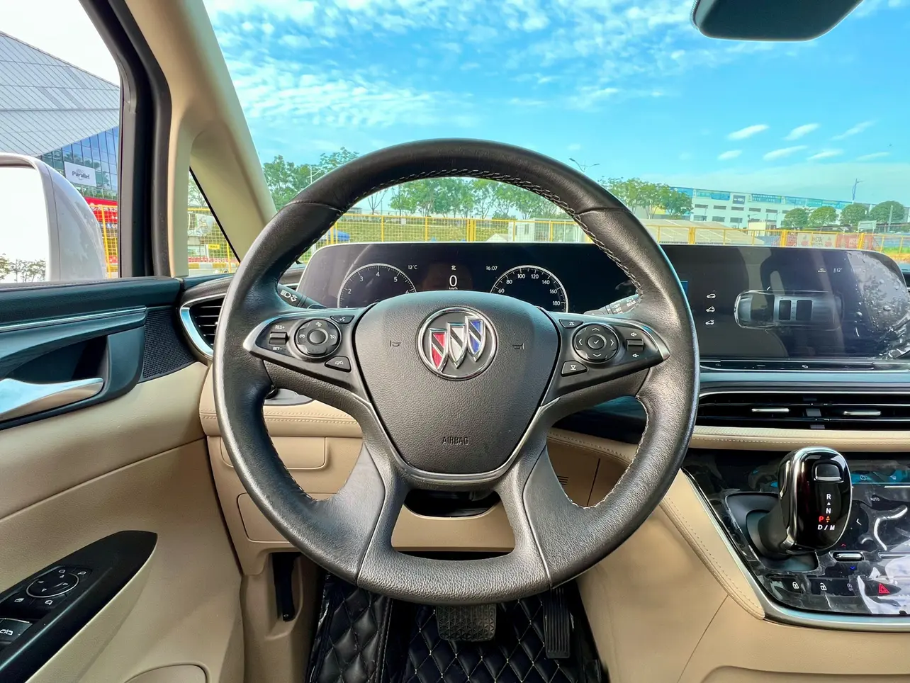 Buick GL8  из Китая