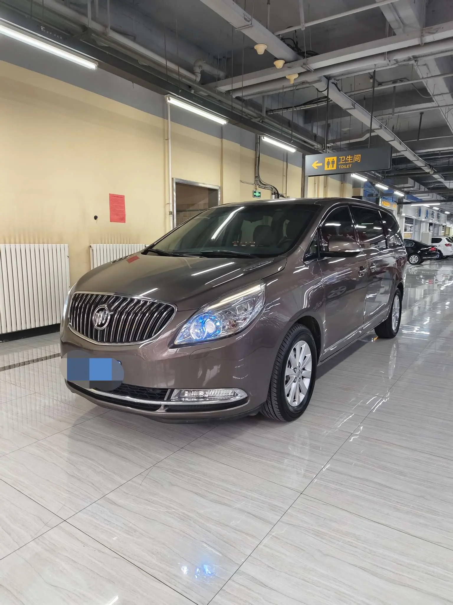 Buick GL8  из Китая