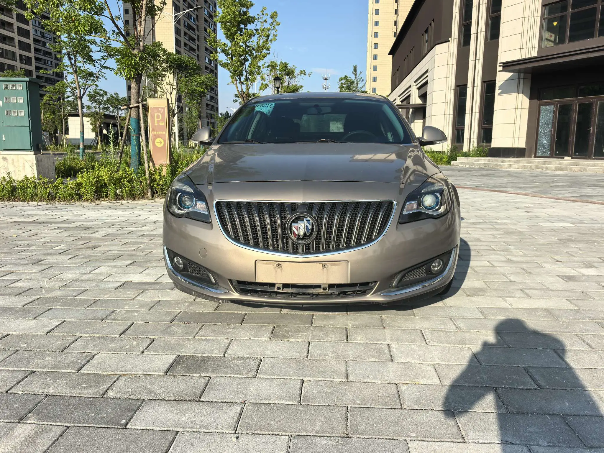 Buick Majesty  из Китая