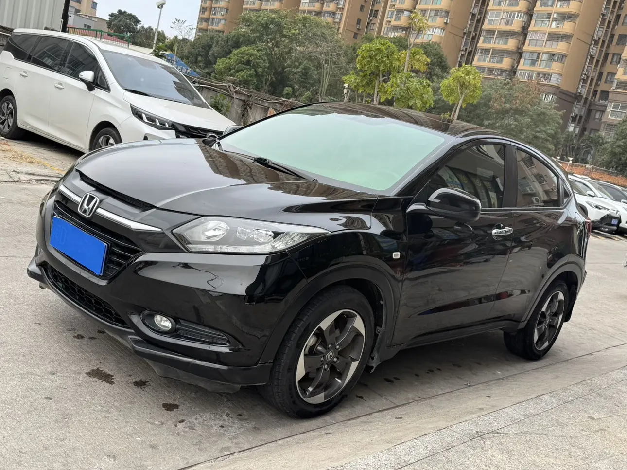 Honda Vezel (Binzhi)  из Китая