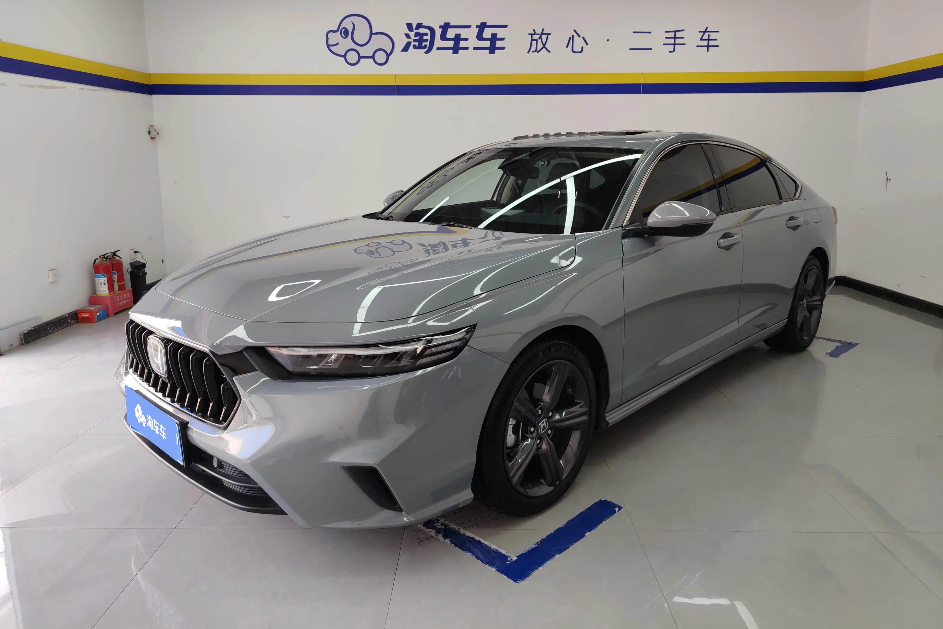 Honda Inspire (Yingshipai)  из Китая