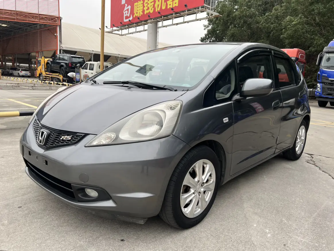 Honda Fit  из Китая