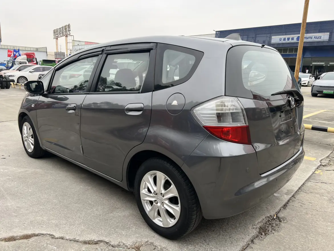Honda Fit  из Китая