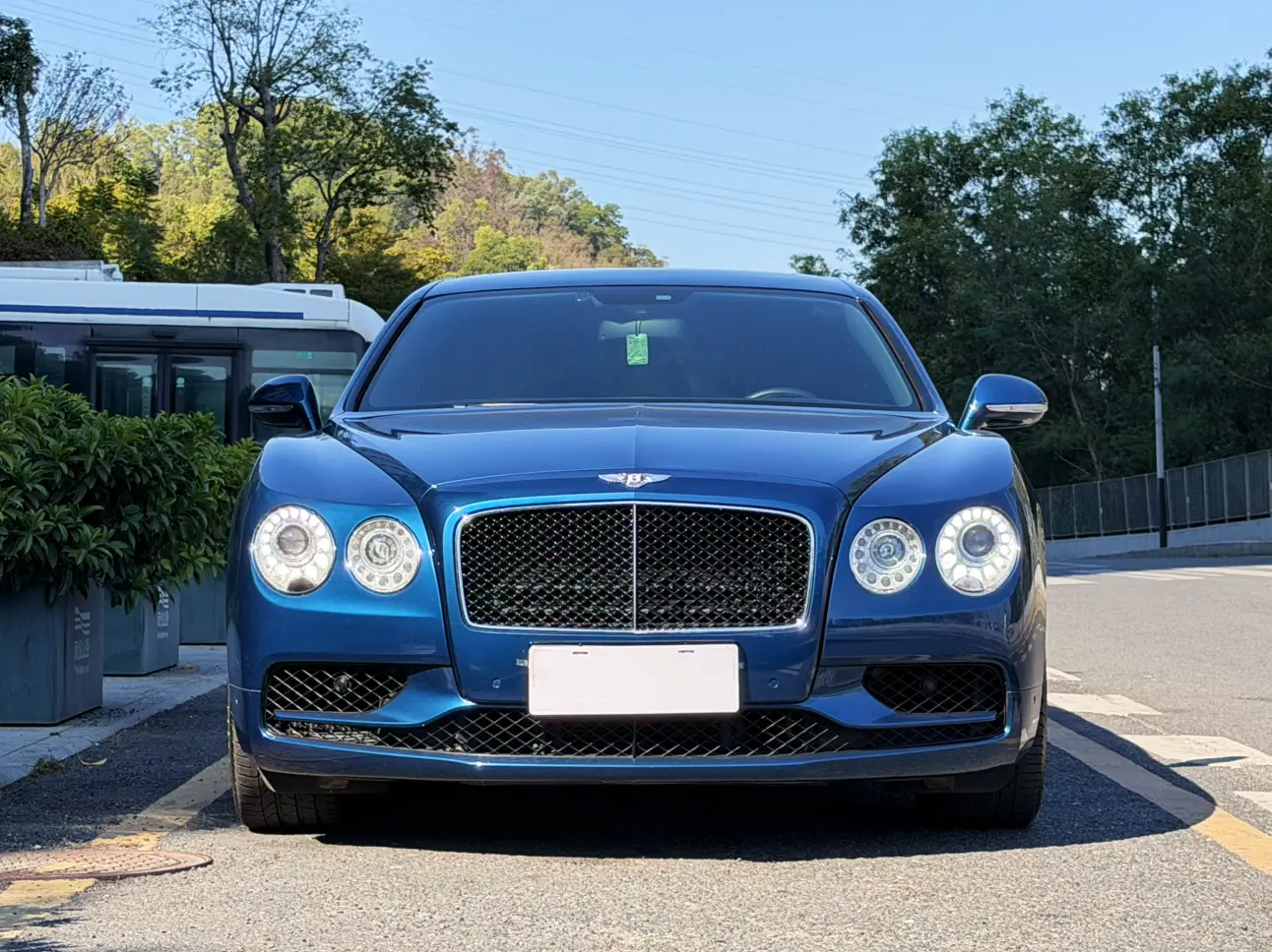 Bentley Galloping  из Китая