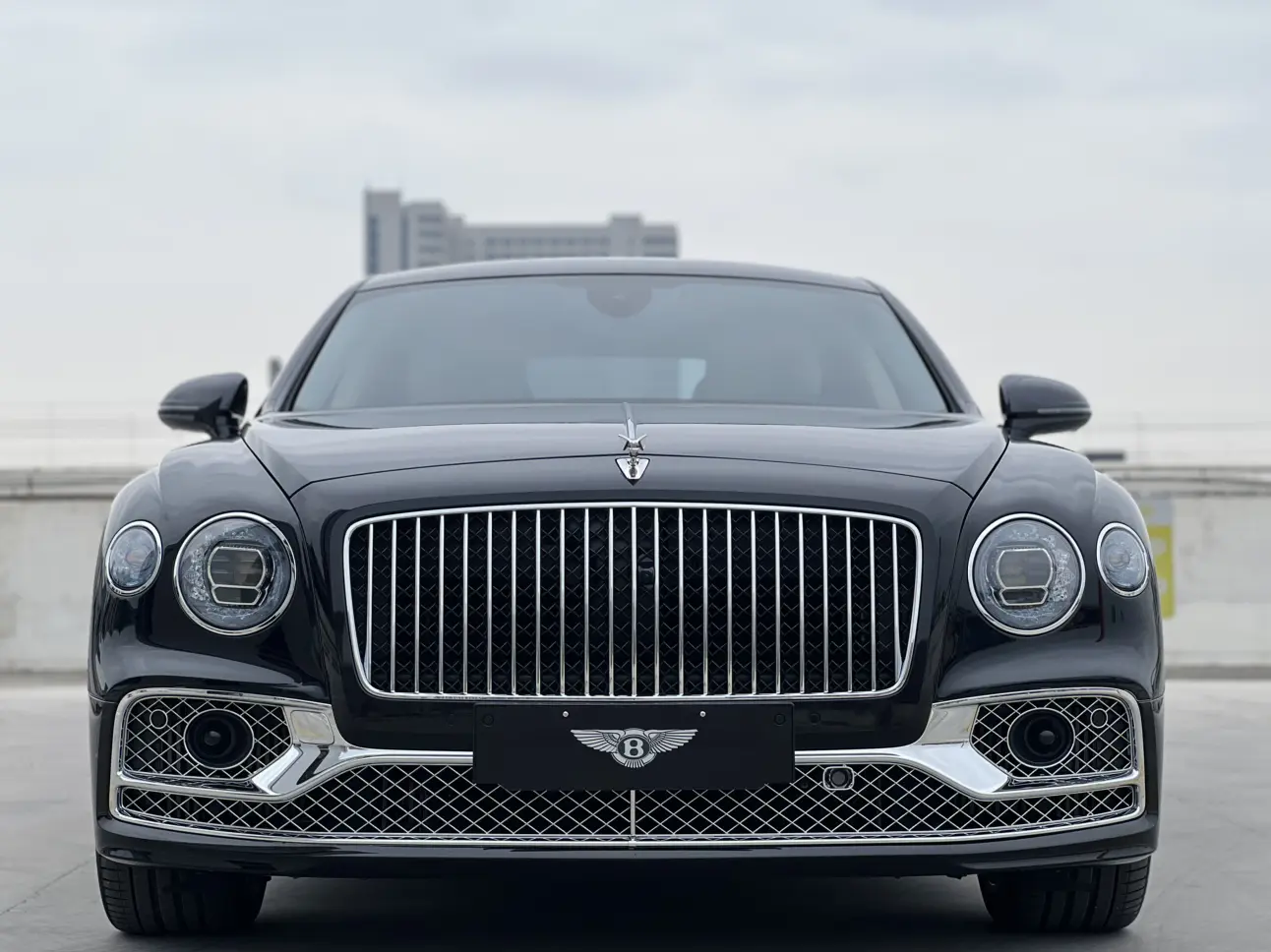 Bentley Galloping  из Китая