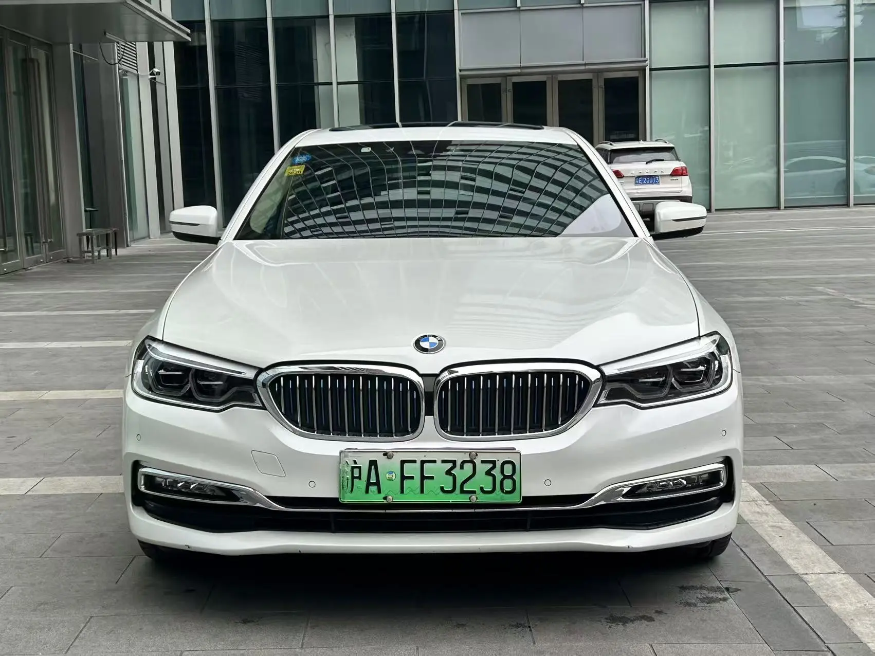 BMW 5 Series PHEV  из Китая
