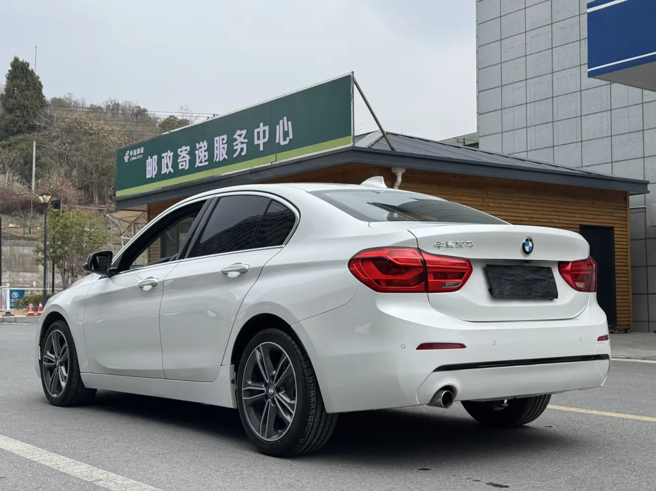 BMW 1 Series  из Китая