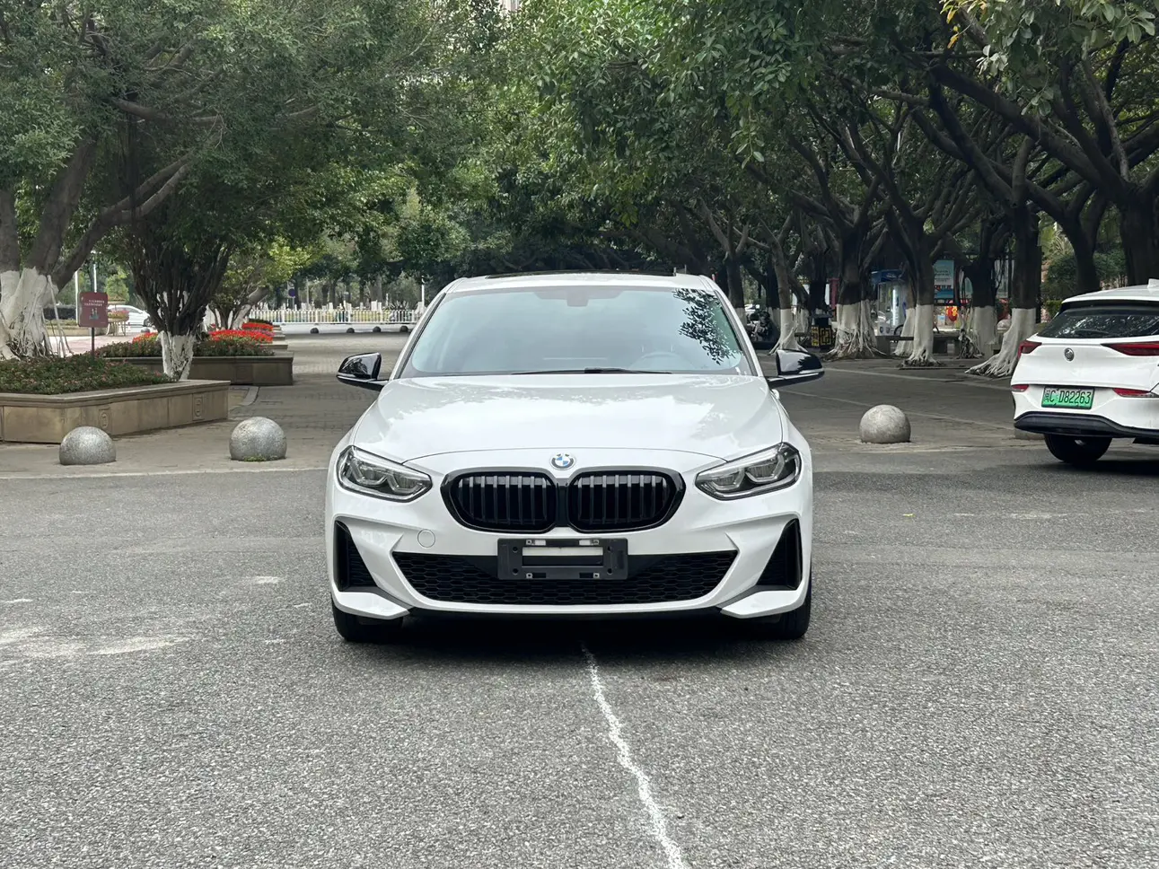 BMW 1 Series  из Китая