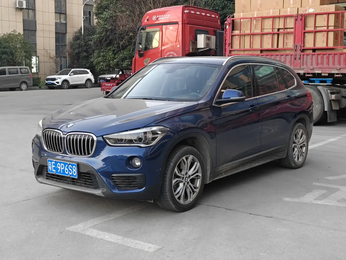 BMW X1  из Китая
