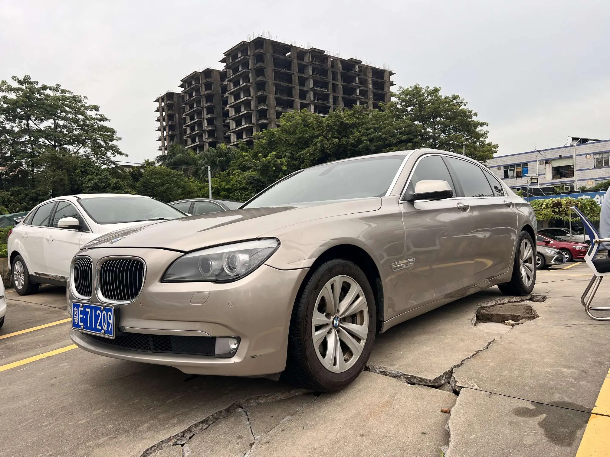 BMW 7 Series  из Китая