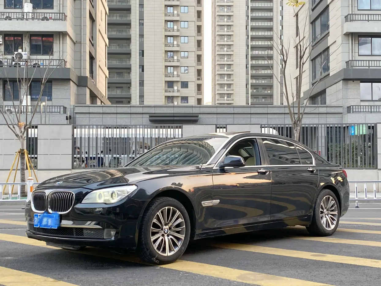 BMW 7 Series  из Китая