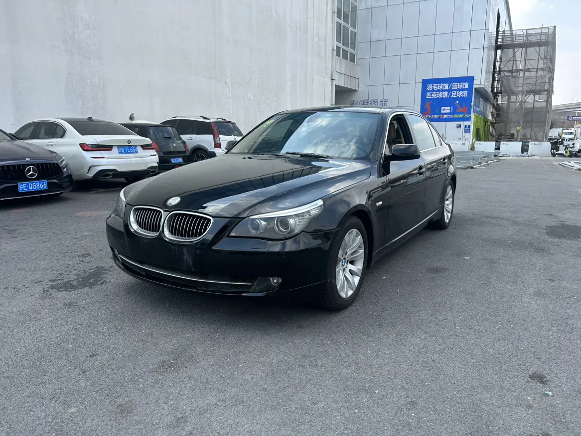 BMW 5 Series  из Китая