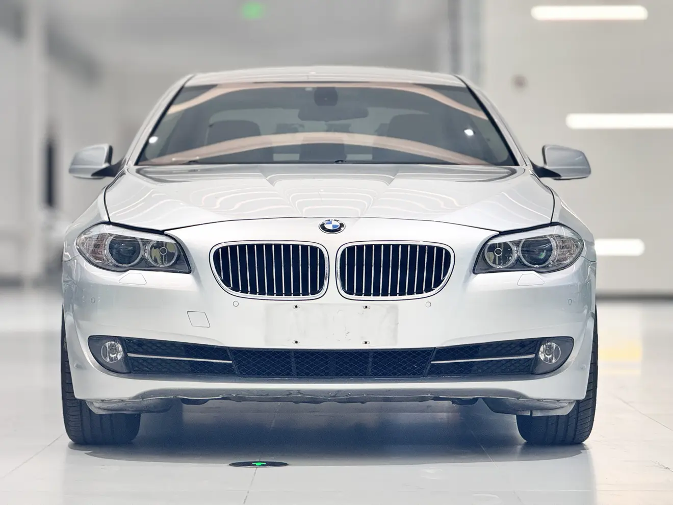 BMW 5 Series  из Китая