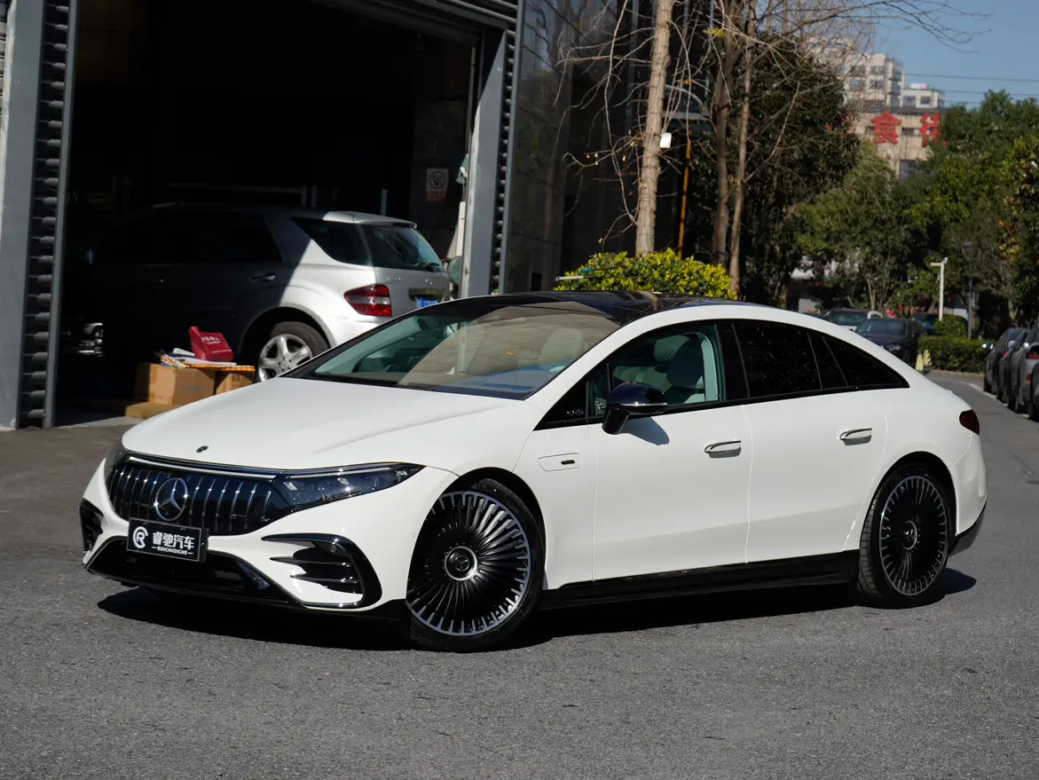 Mercedes-Benz EQS AMG  из Китая