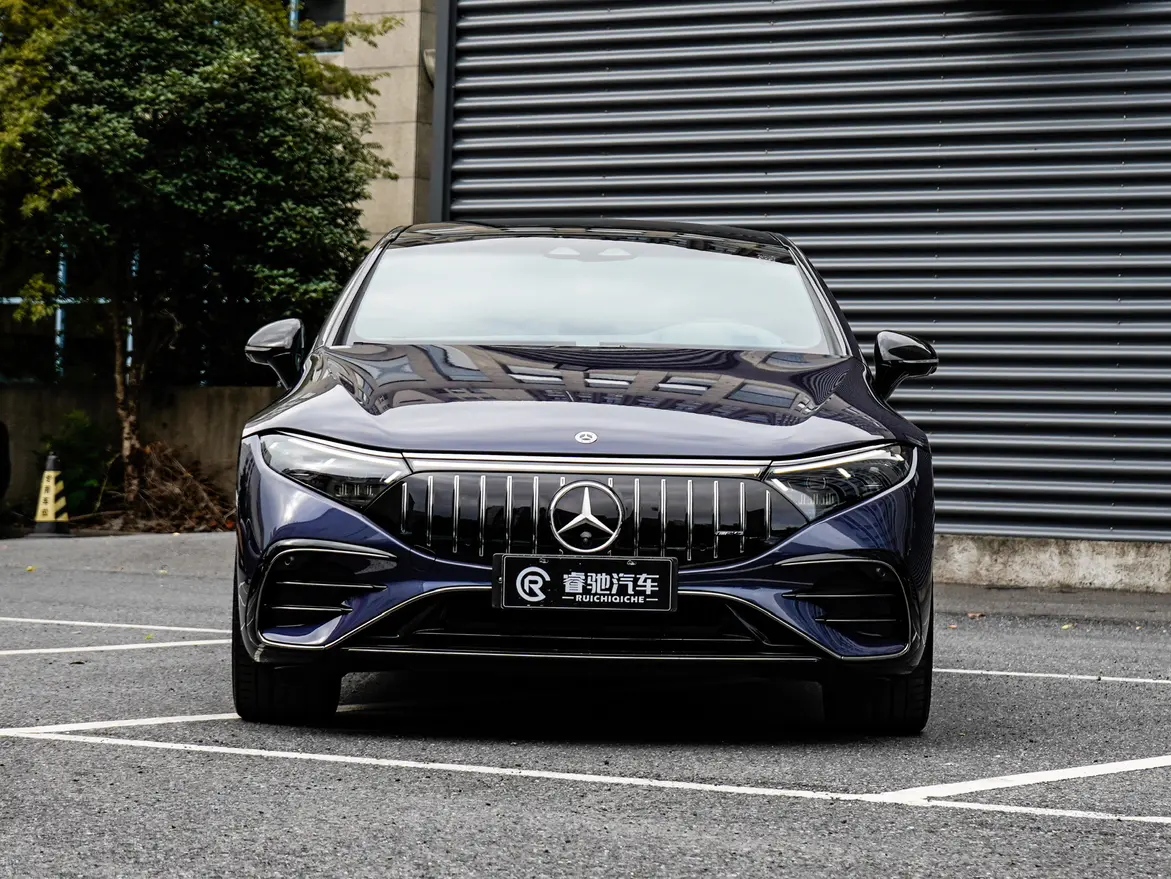 Mercedes-Benz EQS AMG  из Китая