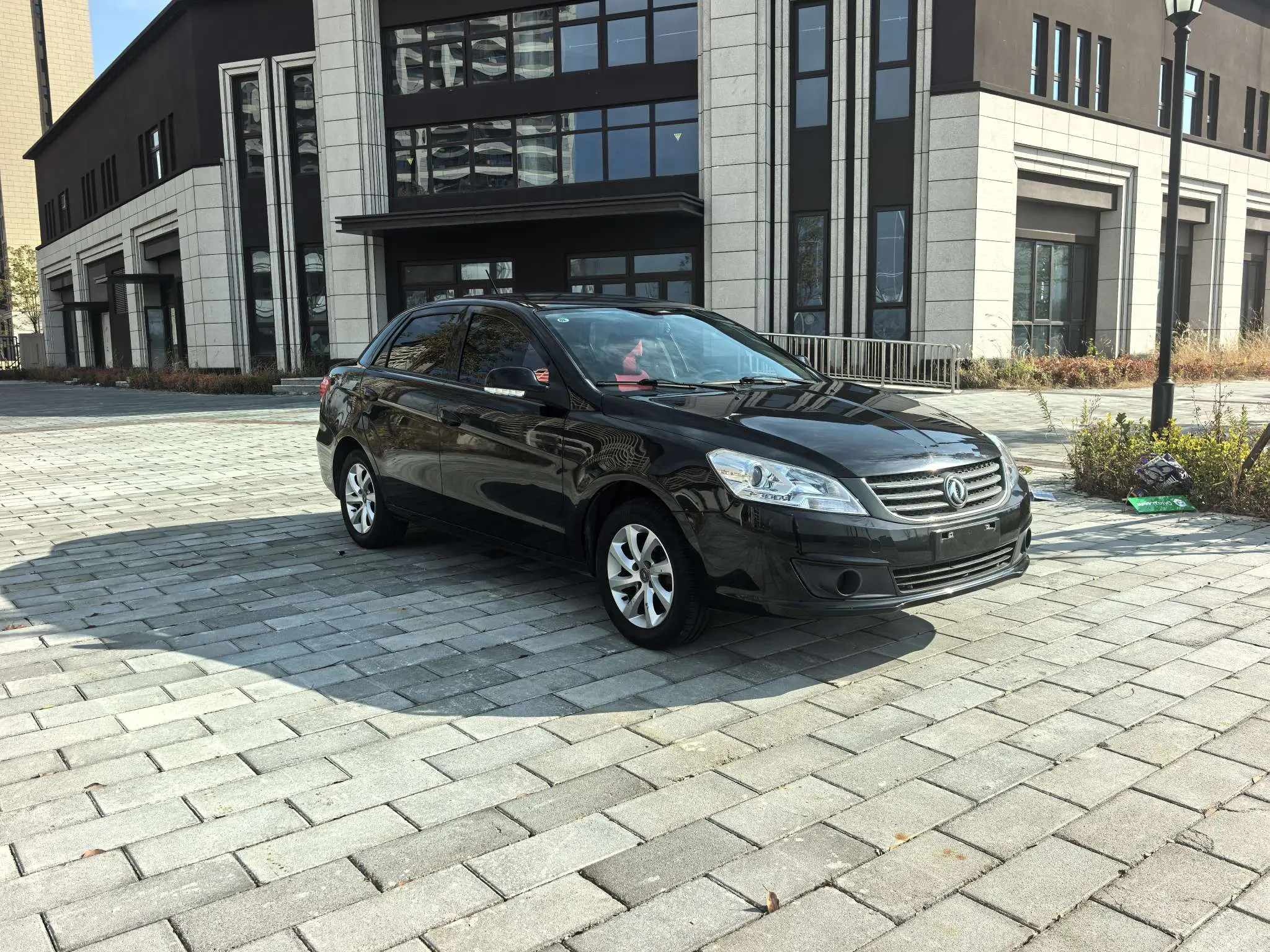 Dongfeng Fengshen S30  из Китая
