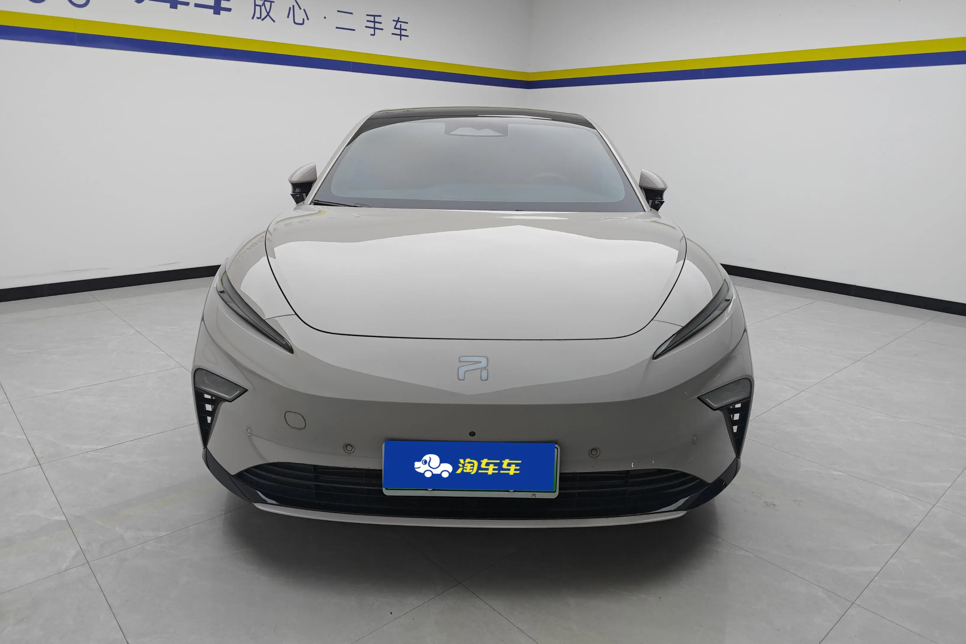 Rising Auto Feifan F7  из Китая