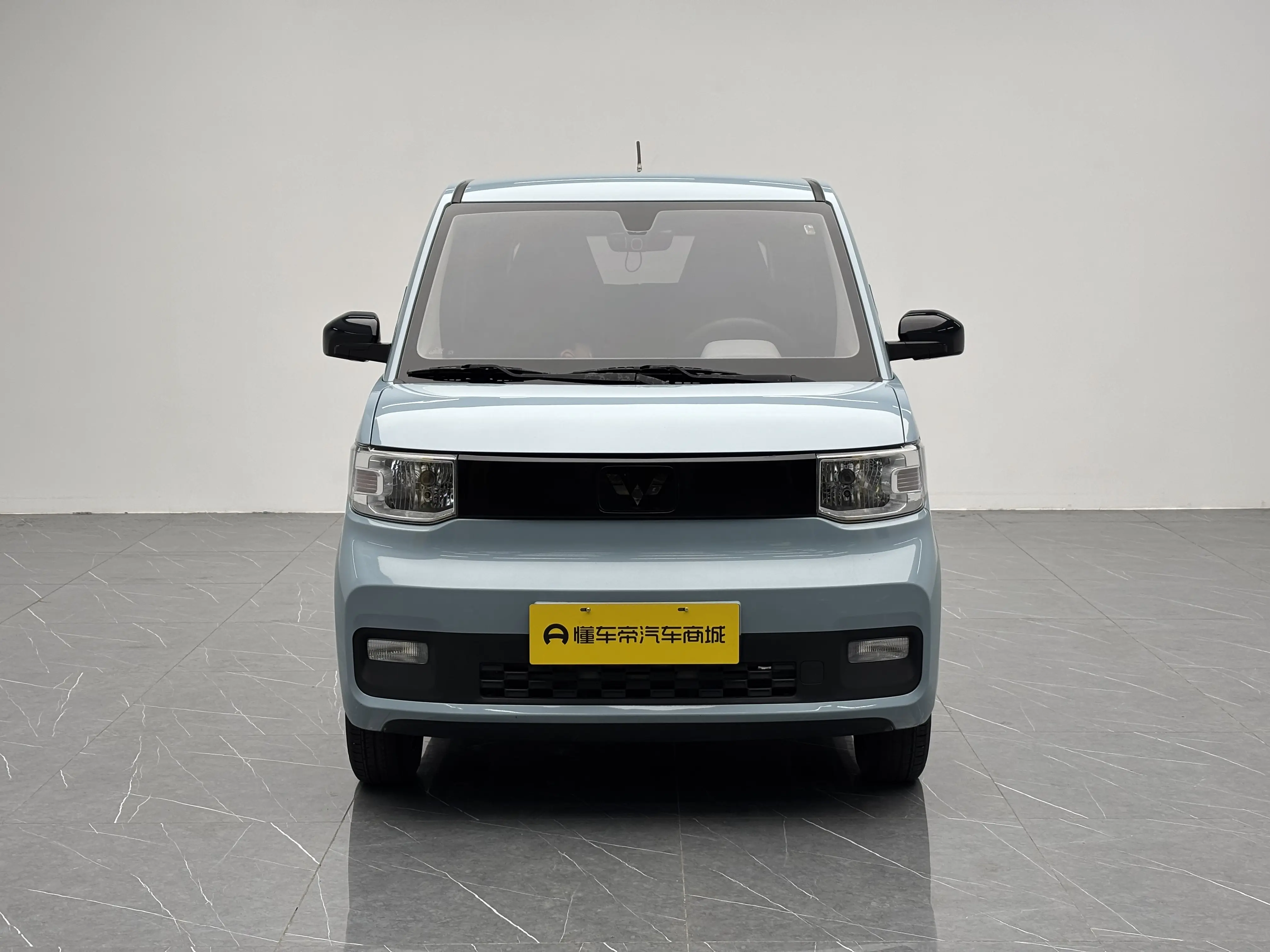 Wuling Hongguang MINIEV  из Китая