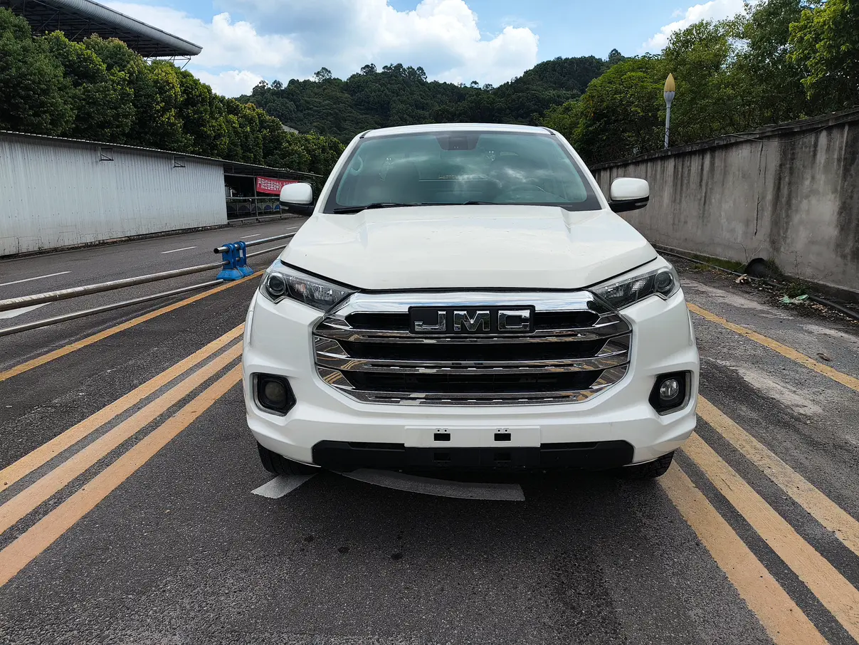 Jiangling Domain Tiger 7  из Китая