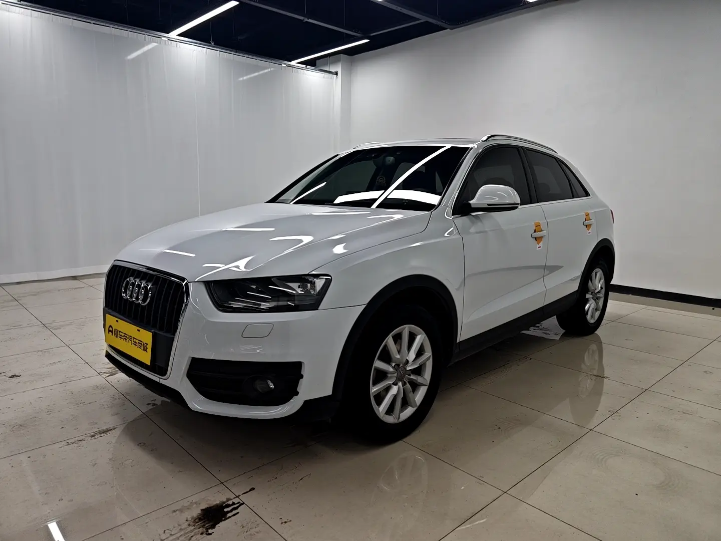 Audi Q3  из Китая