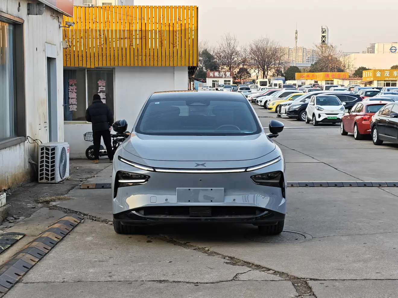 Xpeng G7  из Китая