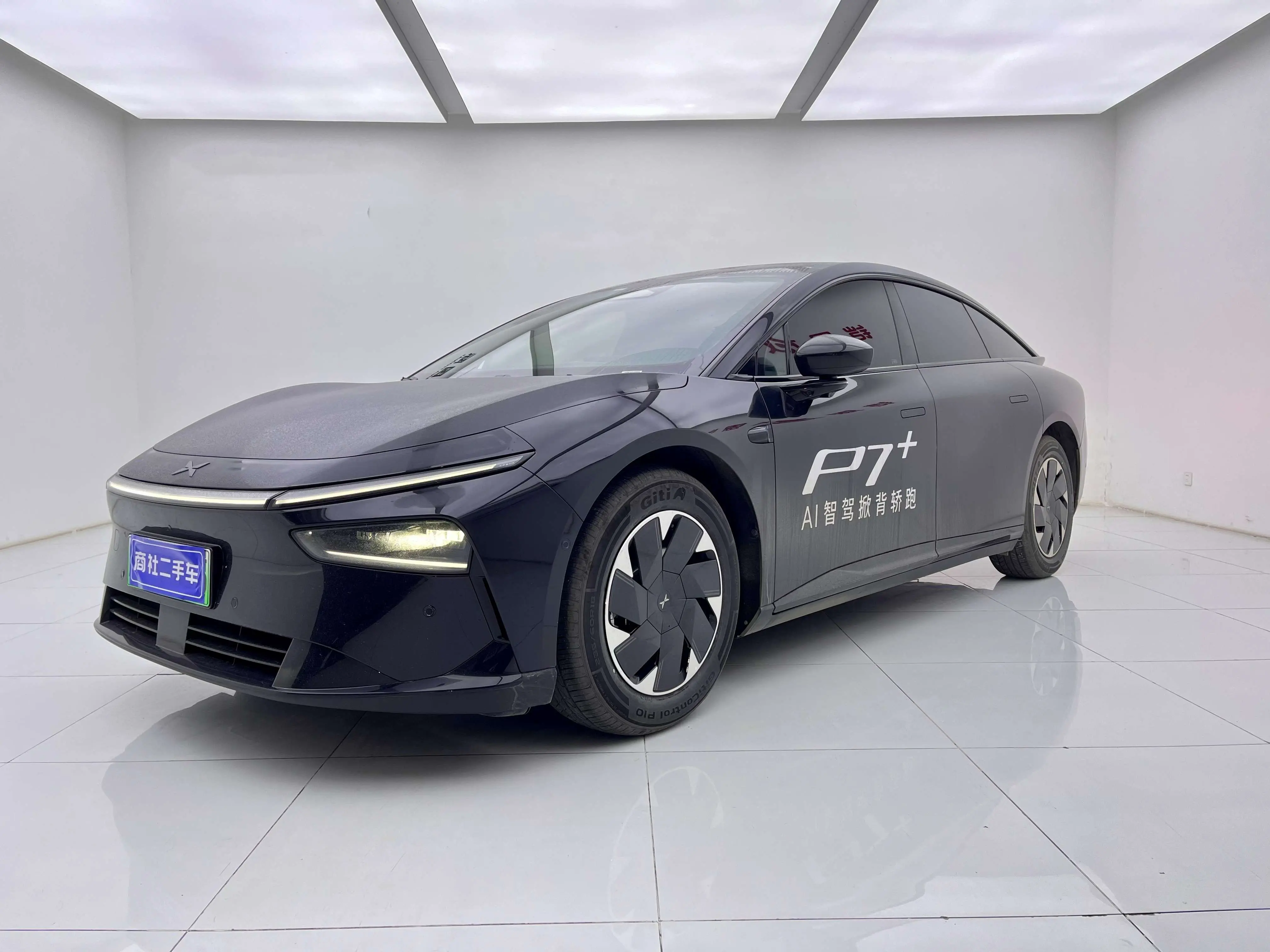 Xpeng P7+  из Китая