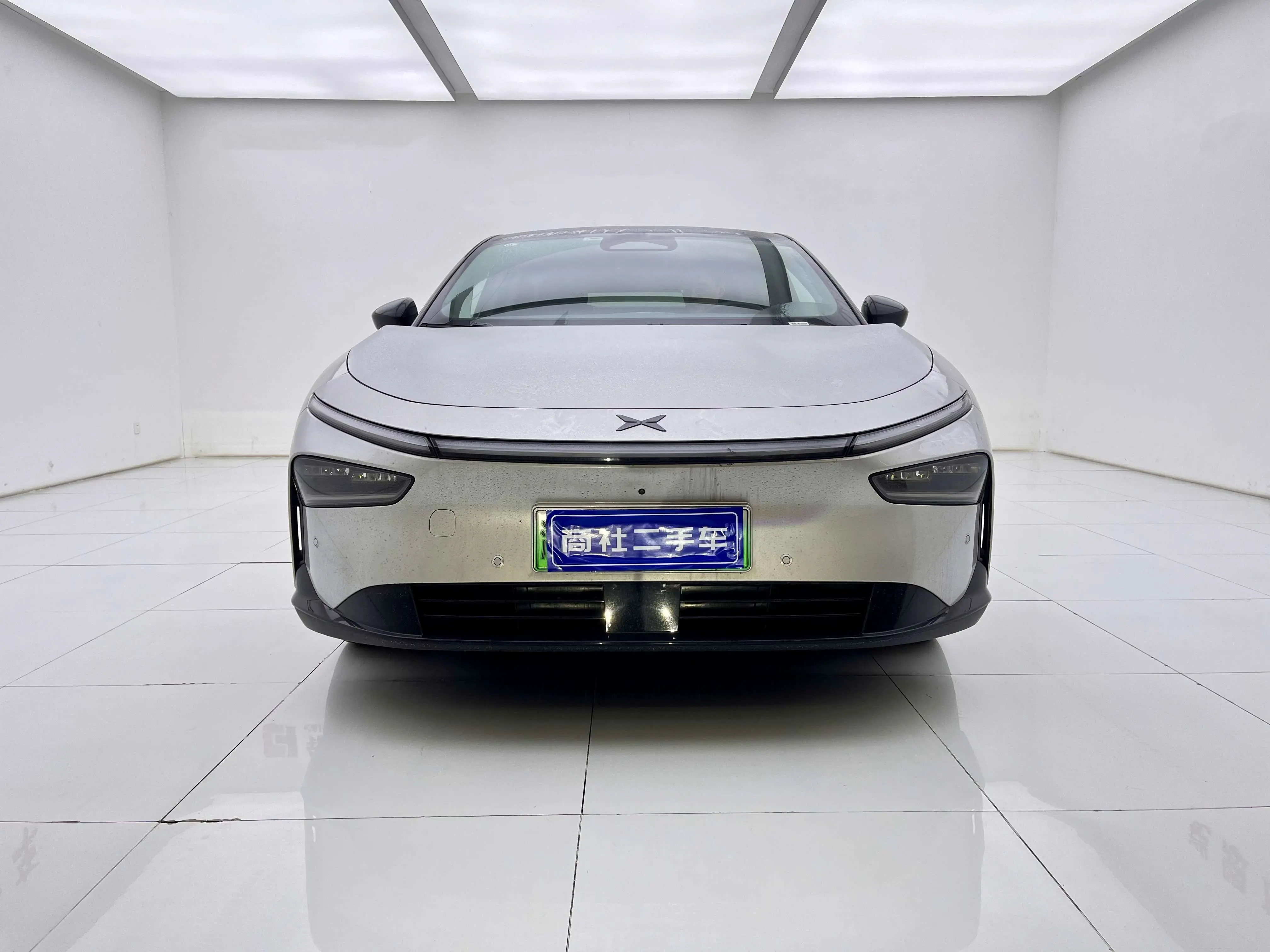 Xpeng P7+  из Китая