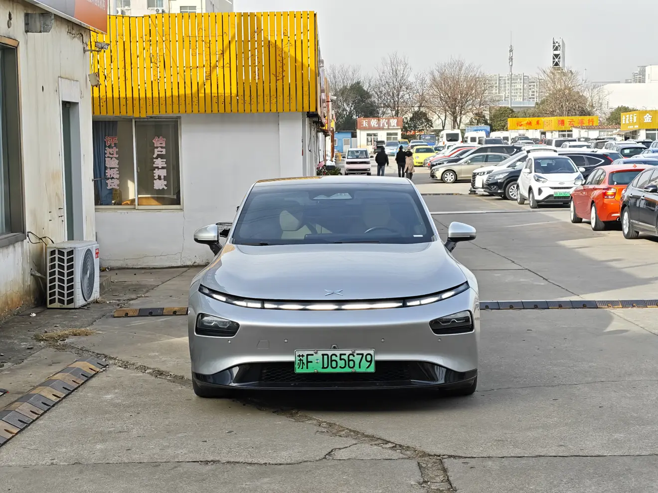 Xpeng P7  из Китая