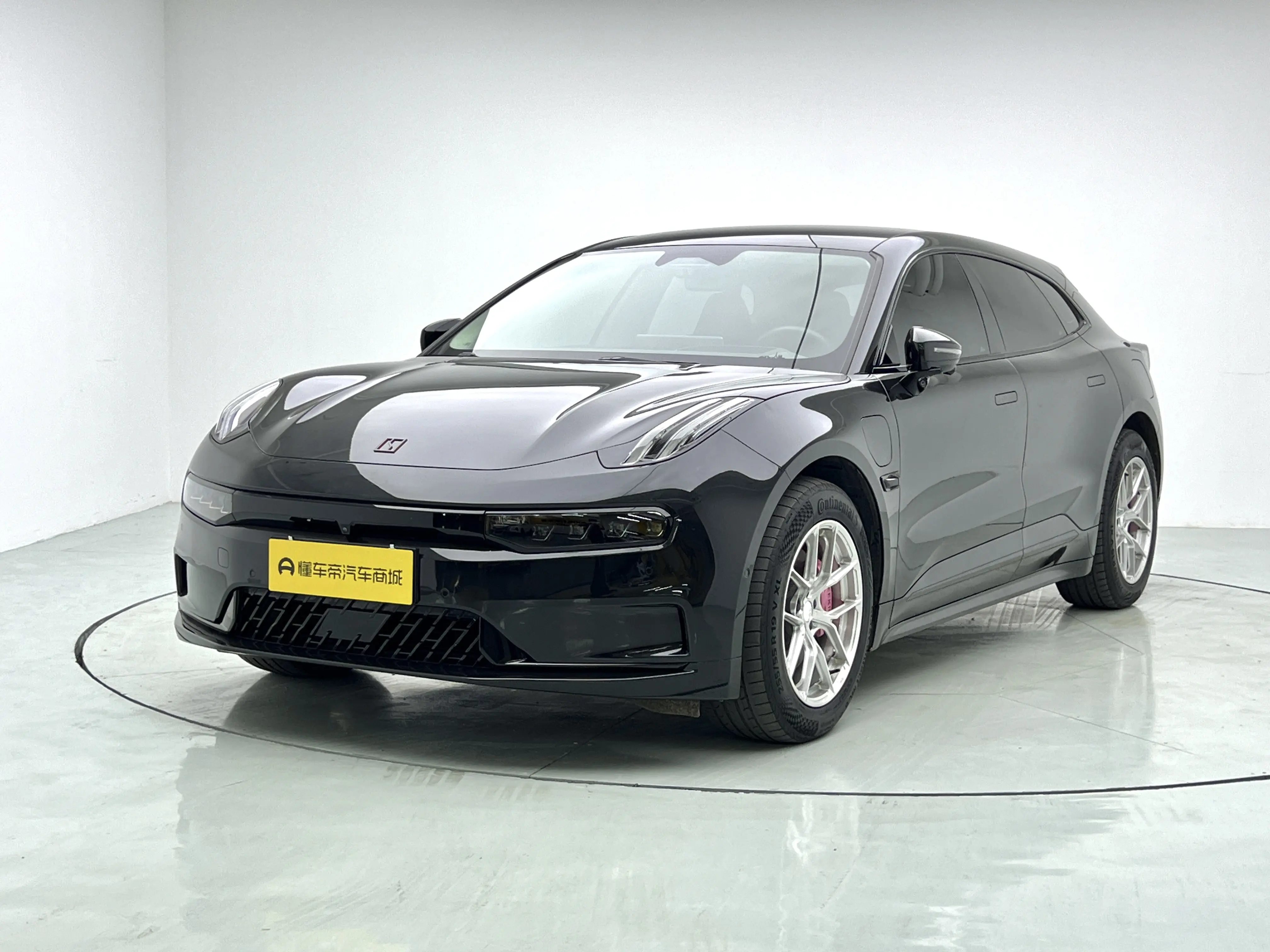 ZEEKR 001  из Китая