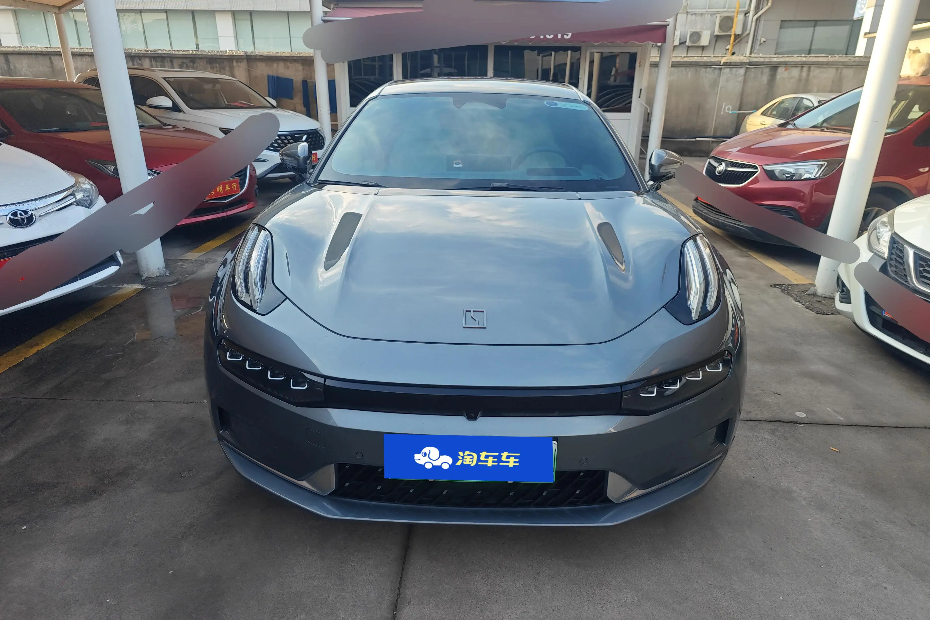 ZEEKR 001  из Китая