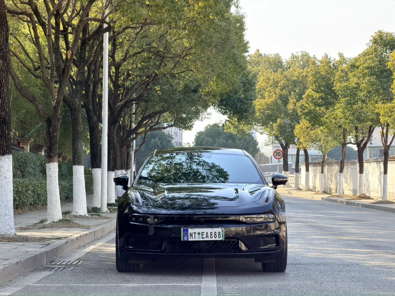 ZEEKR 001  из Китая