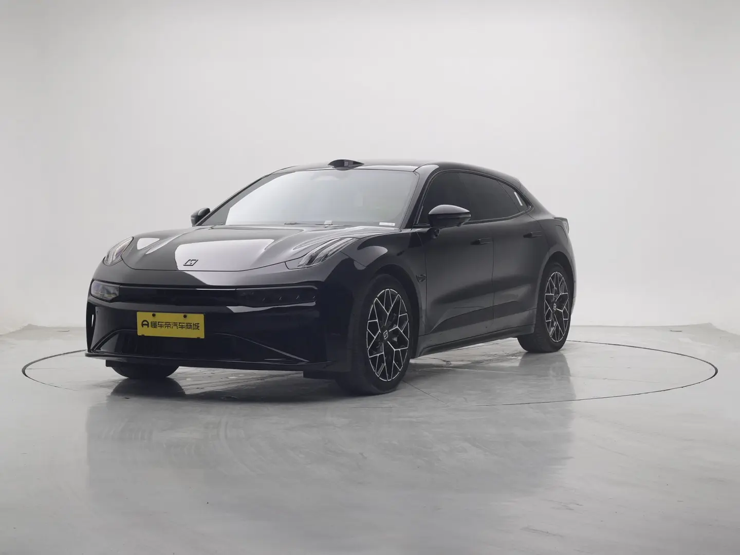 ZEEKR 001  из Китая