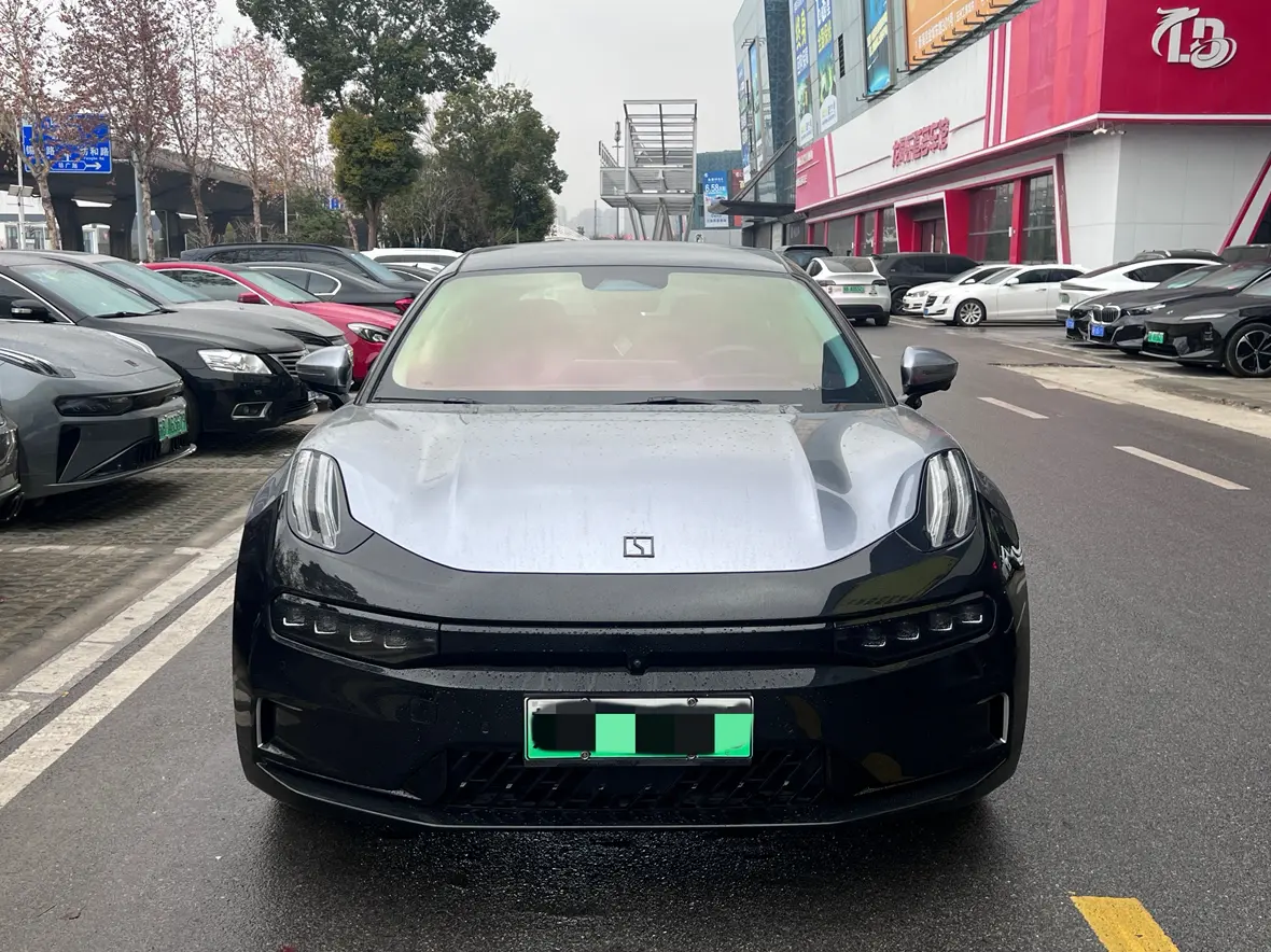 ZEEKR 001  из Китая