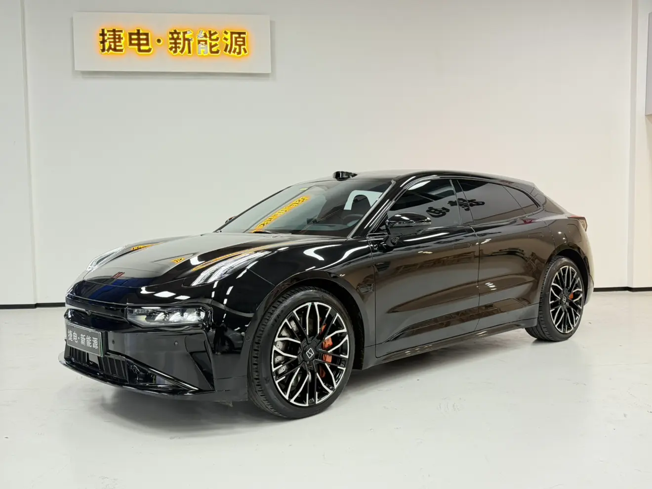 ZEEKR 001  из Китая