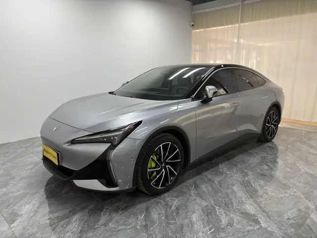 ARCFOX Extreme Fox JiFox Alpha S5  из Китая