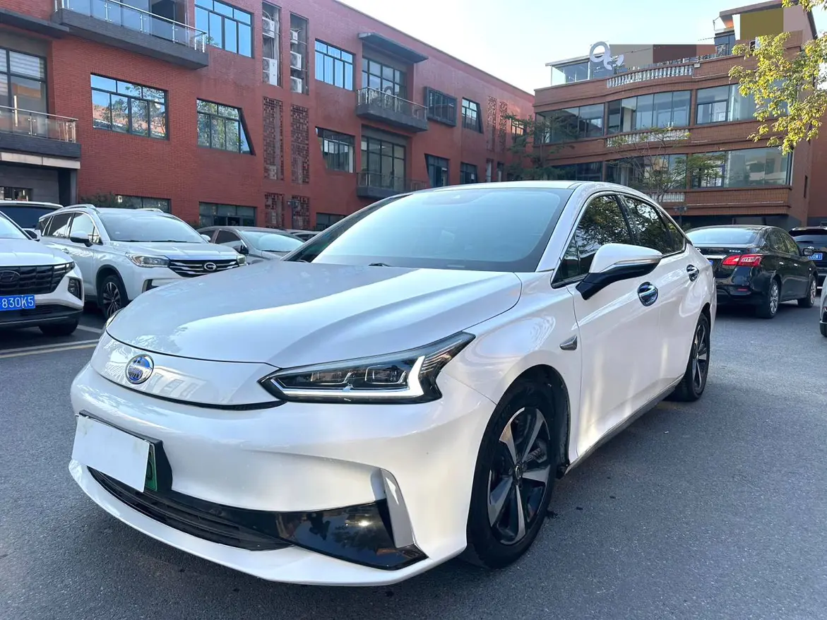 GAC Toyota iA5  из Китая