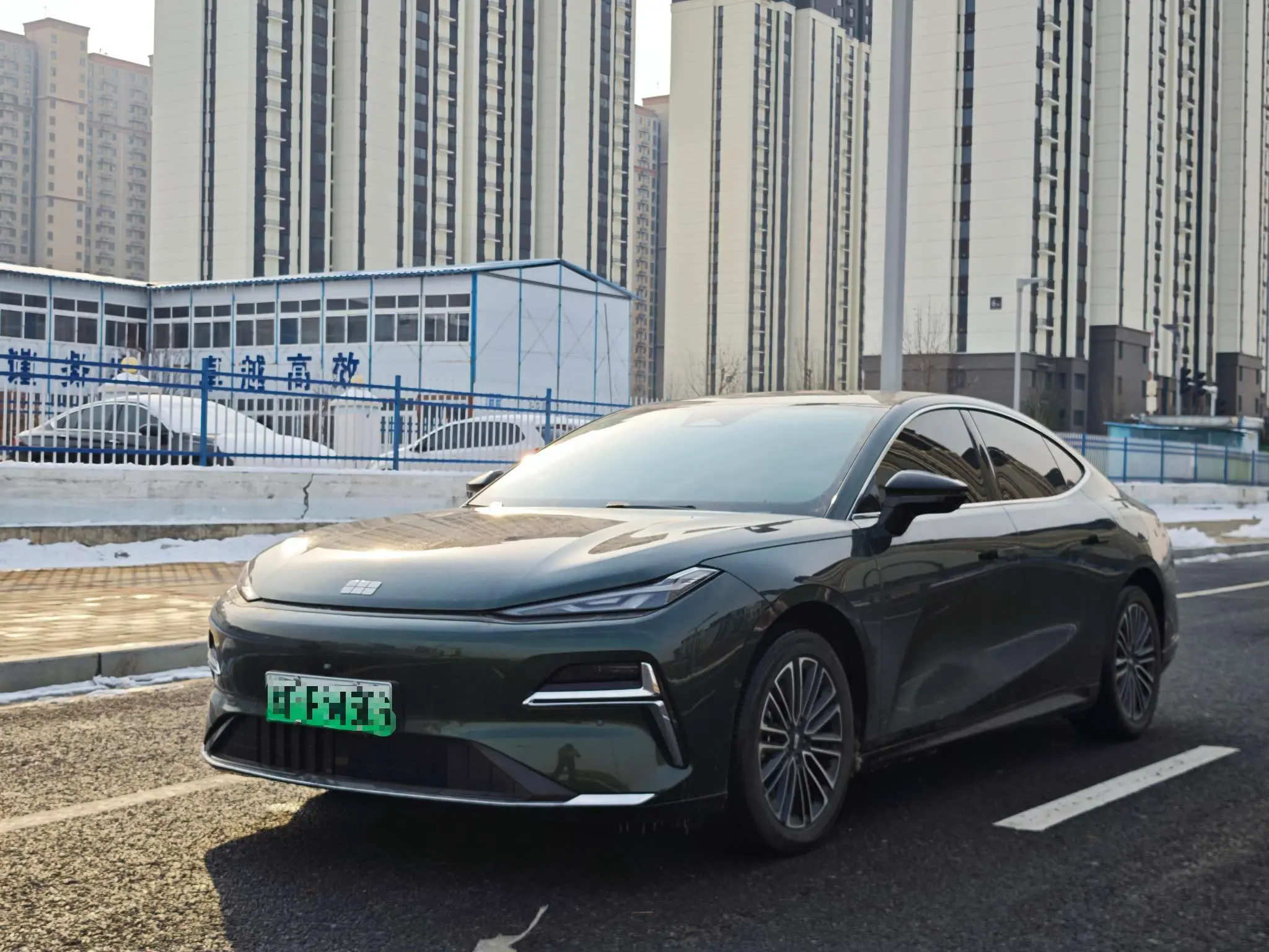 Geely Galaxy Star 8 PHEV  из Китая