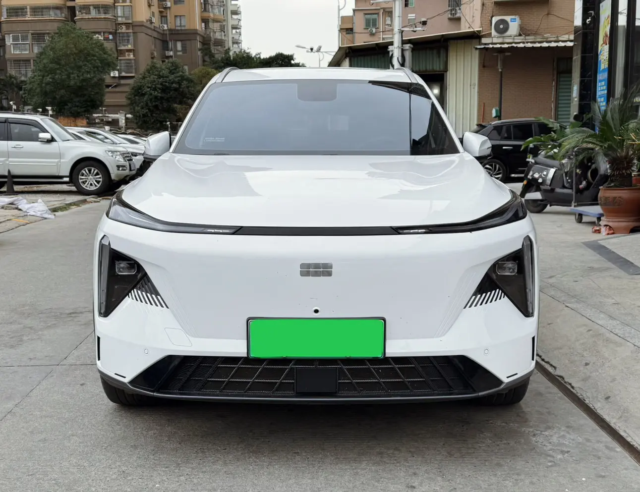Geely Galaxy L7  из Китая