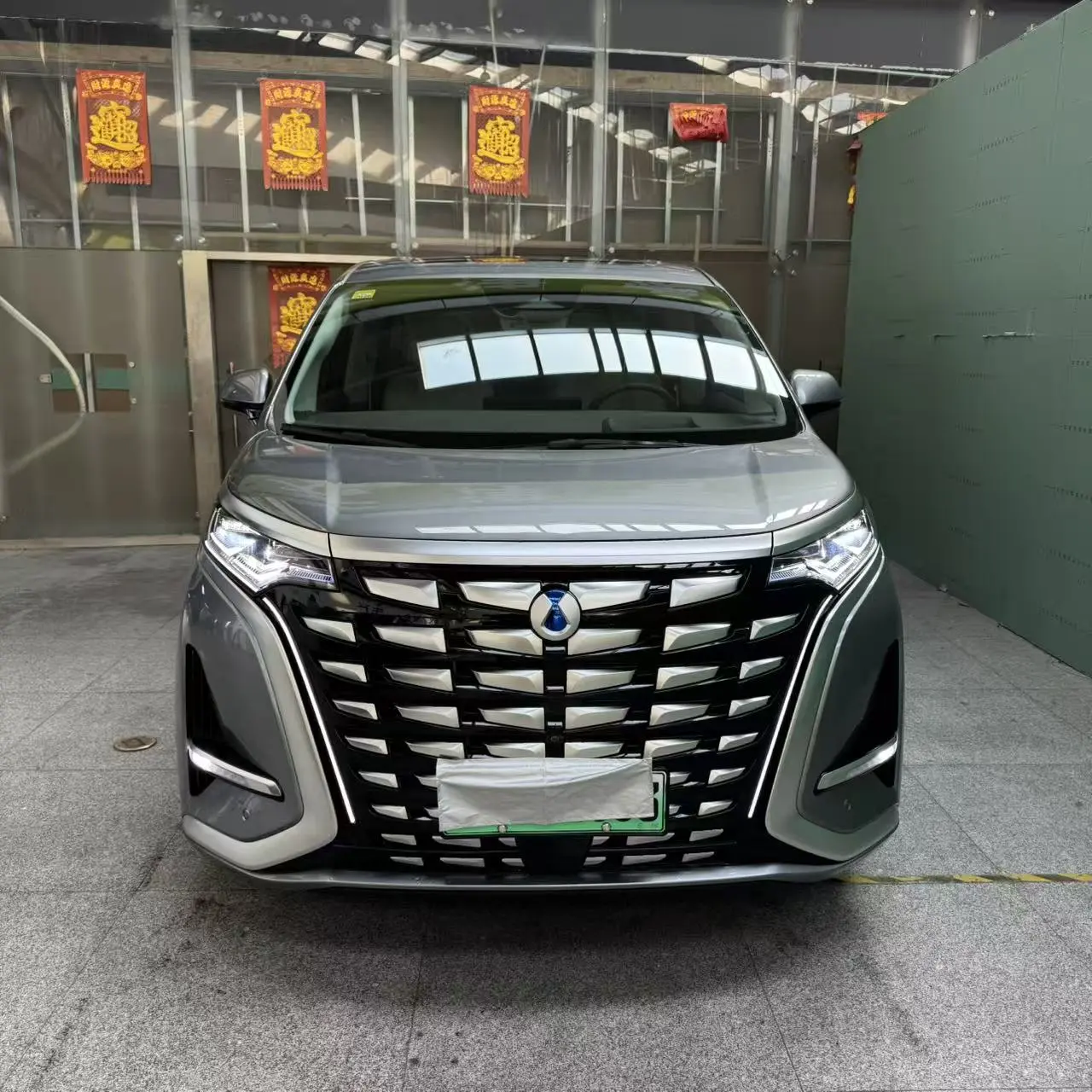 Denza D9 DM  из Китая