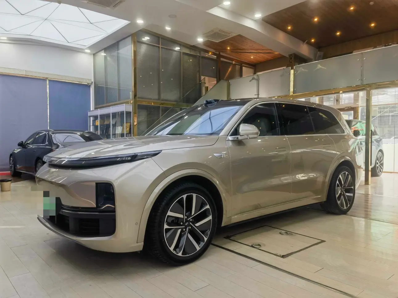 Li L9 (Ideal L9)  из Китая