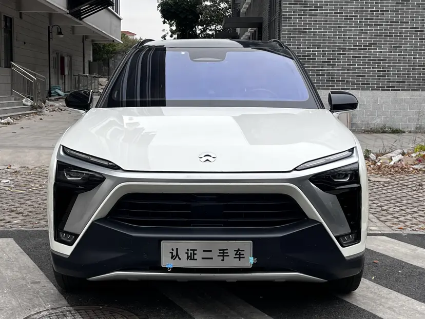 NIO ES8  из Китая