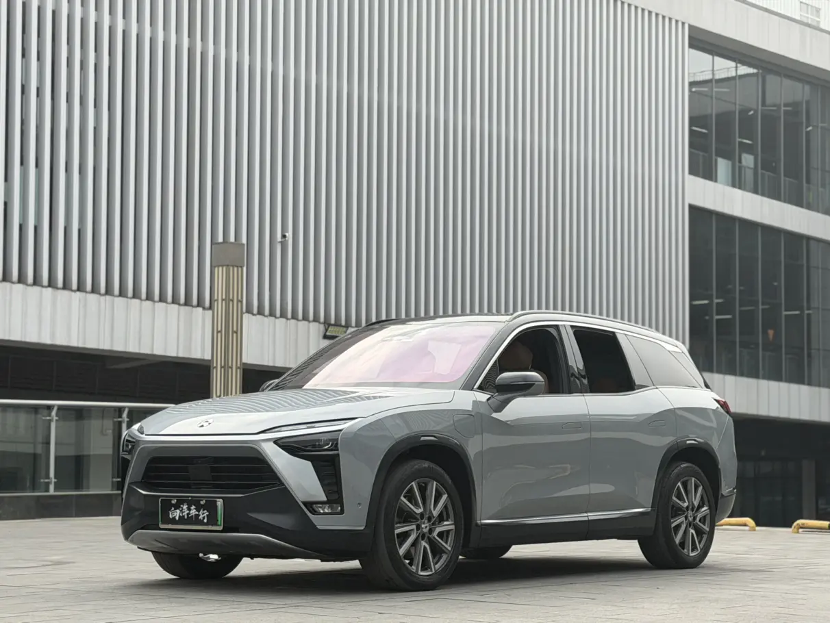 NIO ES8  из Китая
