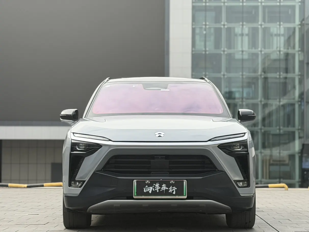 NIO ES8  из Китая