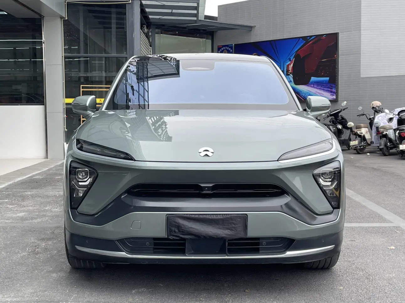 NIO EC6  из Китая