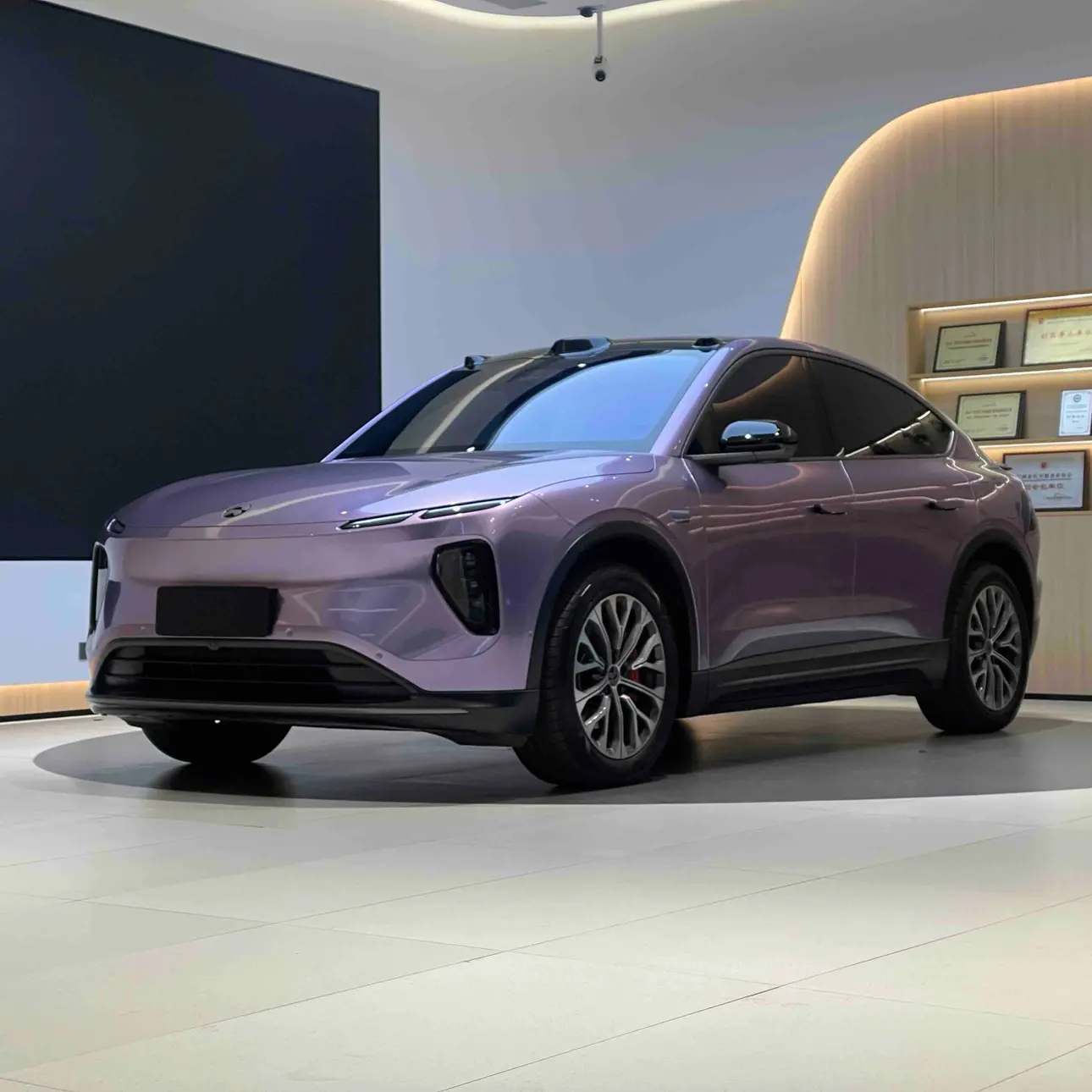 NIO EC6  из Китая