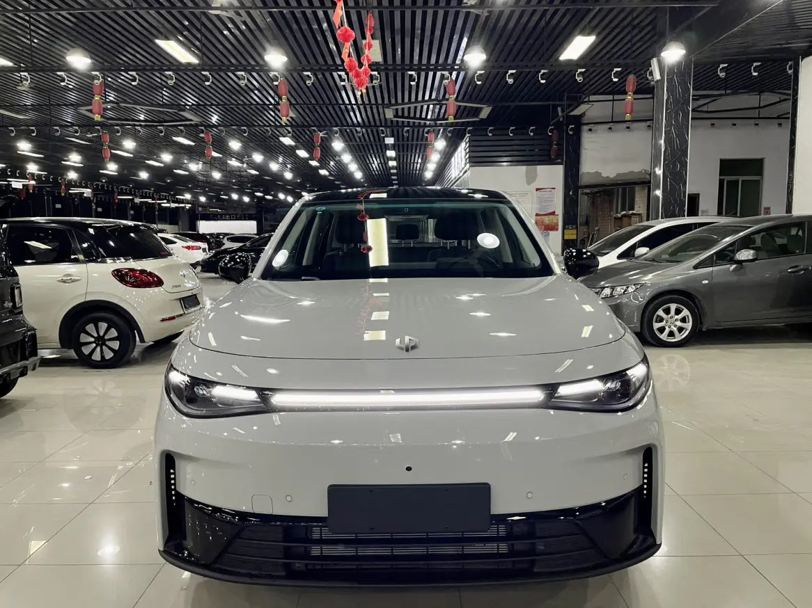 Leapmotor Zero running C10  из Китая