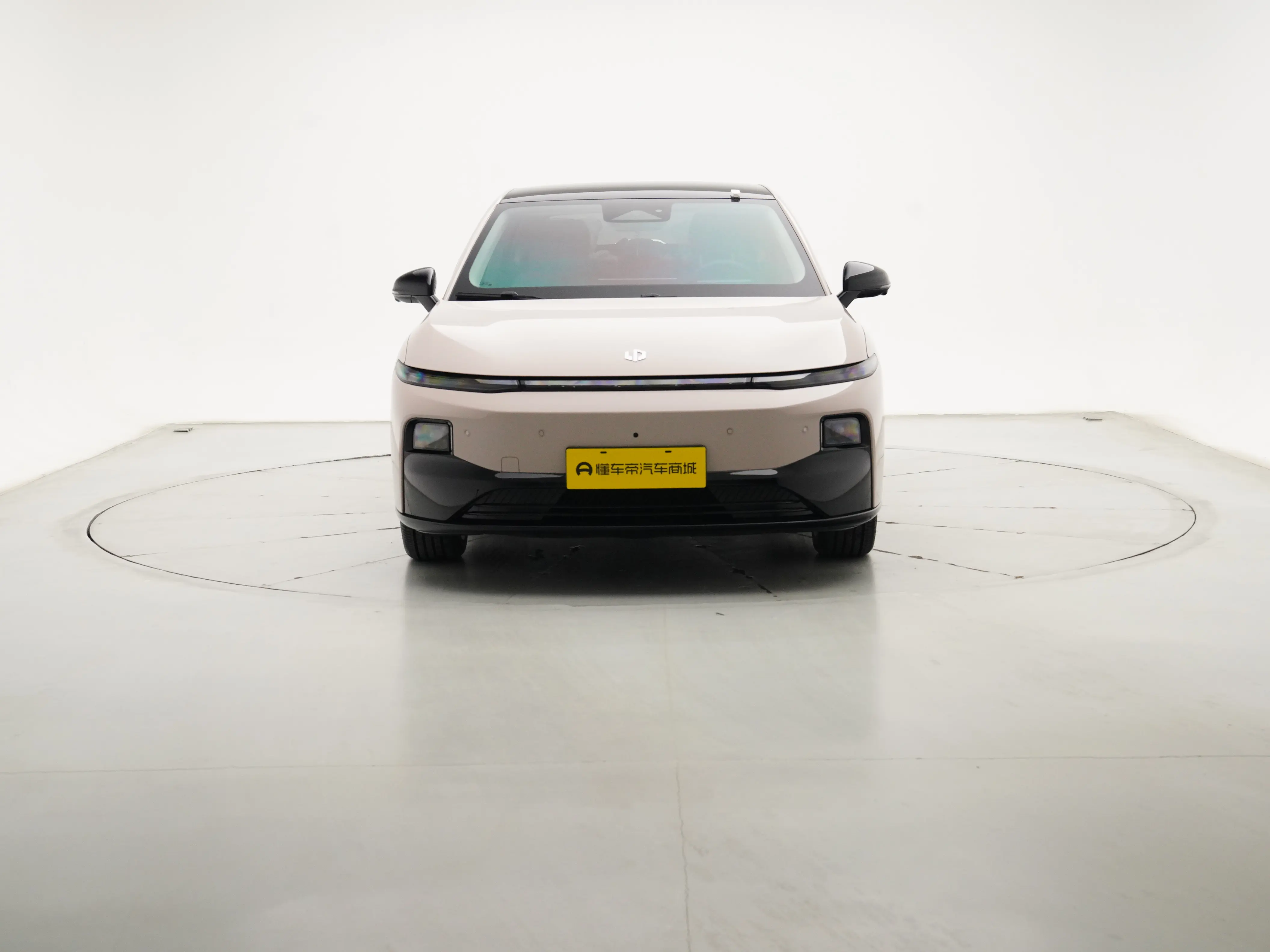 Leapmotor Leap running B01  из Китая