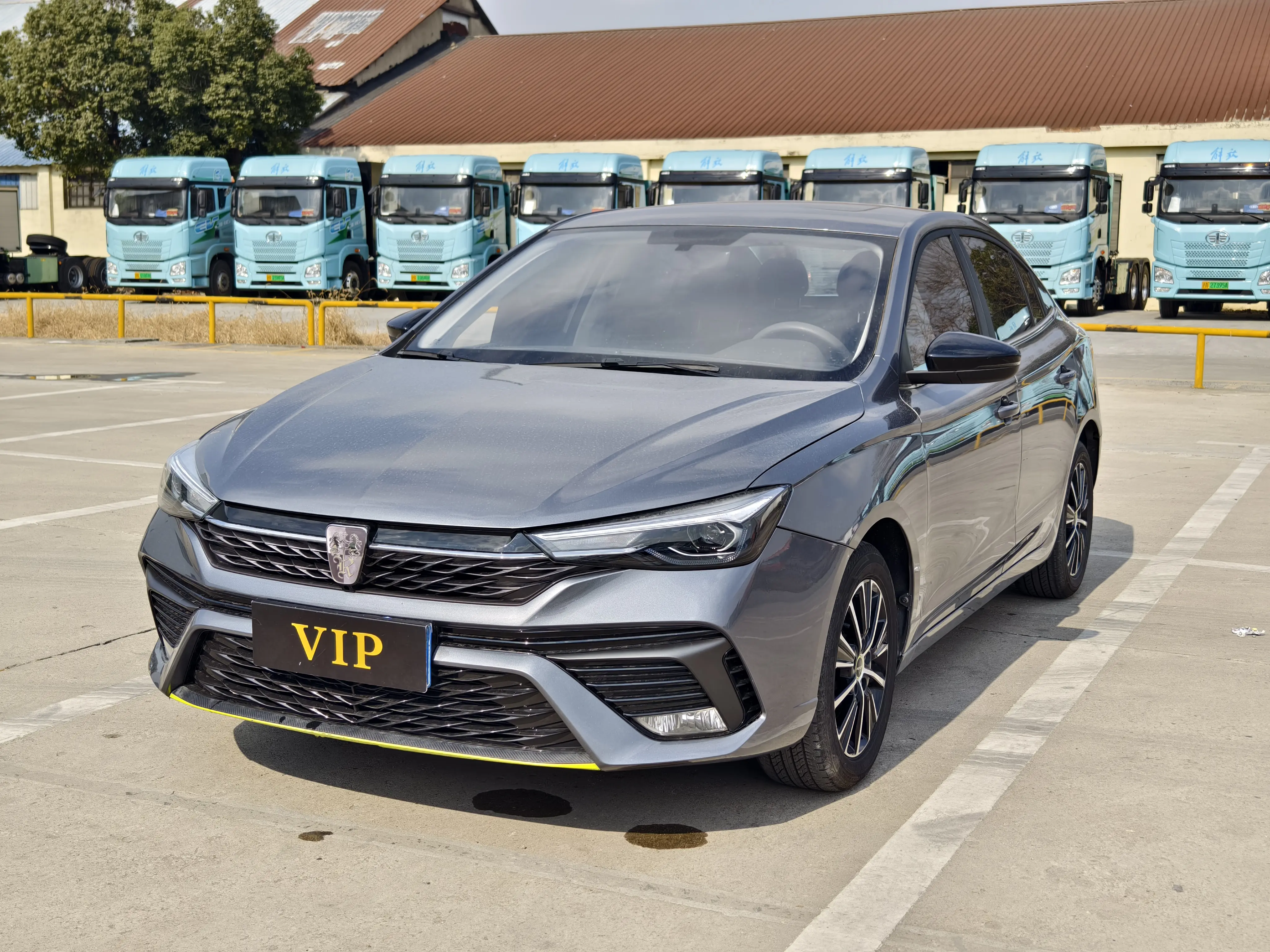 Roewe i5  из Китая