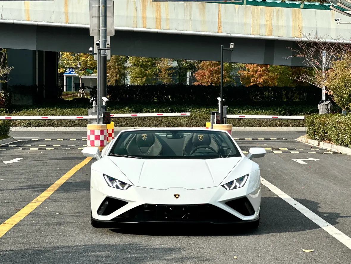Lamborghini Huracán  из Китая