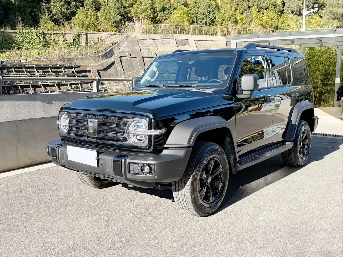 Tank 300  из Китая